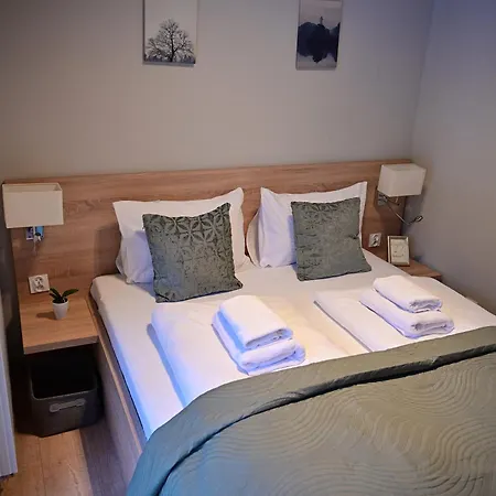 Trevilles Deep Forest דירה *