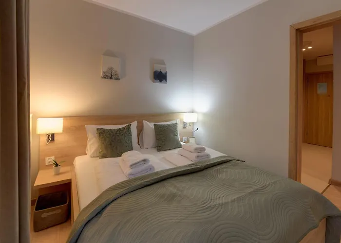 Daire Trevilles Deep Forest *