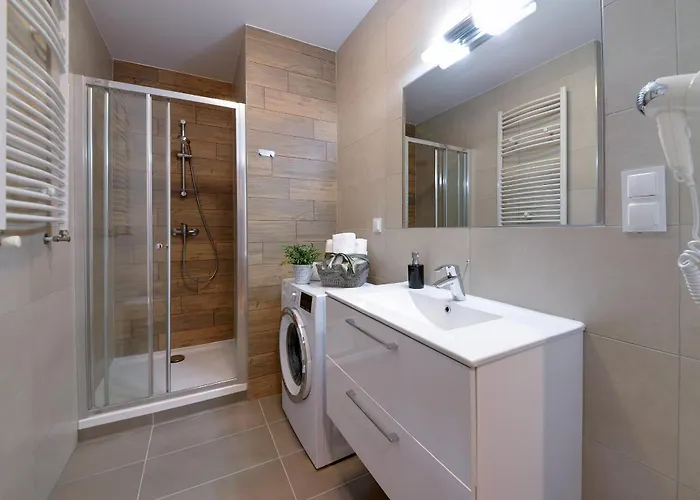 Trevilles Deep Forest *